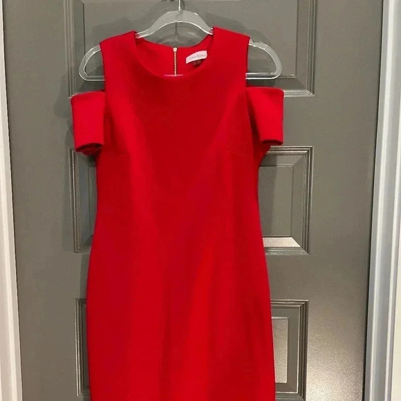 Calvin Klein Size 10 Red Asymmetrical opens shoulder sleeves Like New, no Flaws - Picture 1 of 12